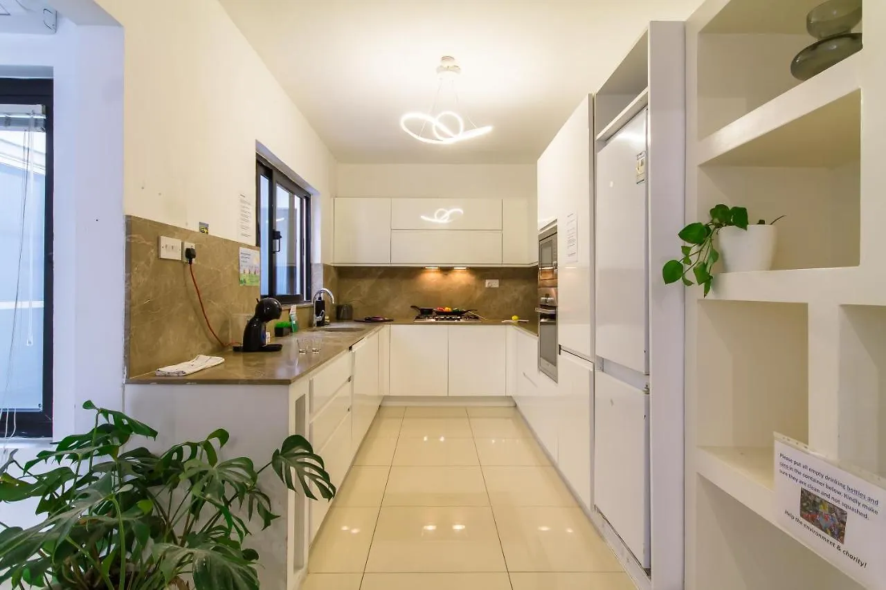 Villa Swieqi With Shared Facilities 107 Is-Swieqi Guest house