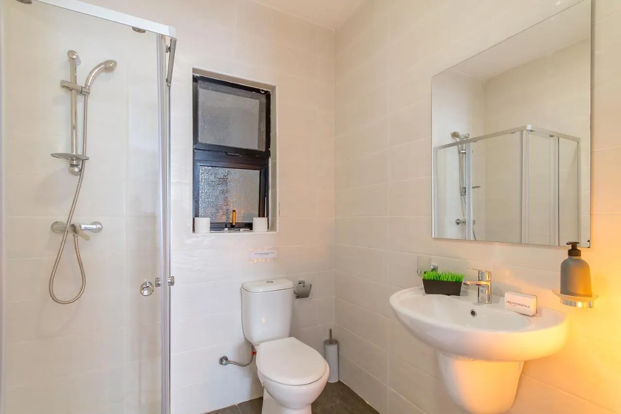 Villa Swieqi With Shared Facilities 107 Is-Swieqi 0*,